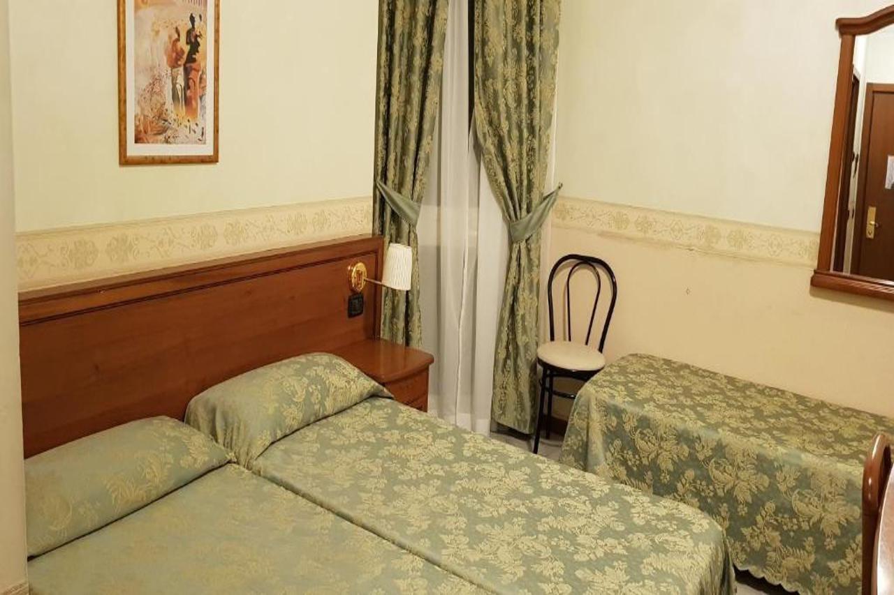 Hotel Orazia Roma Ngoại thất bức ảnh